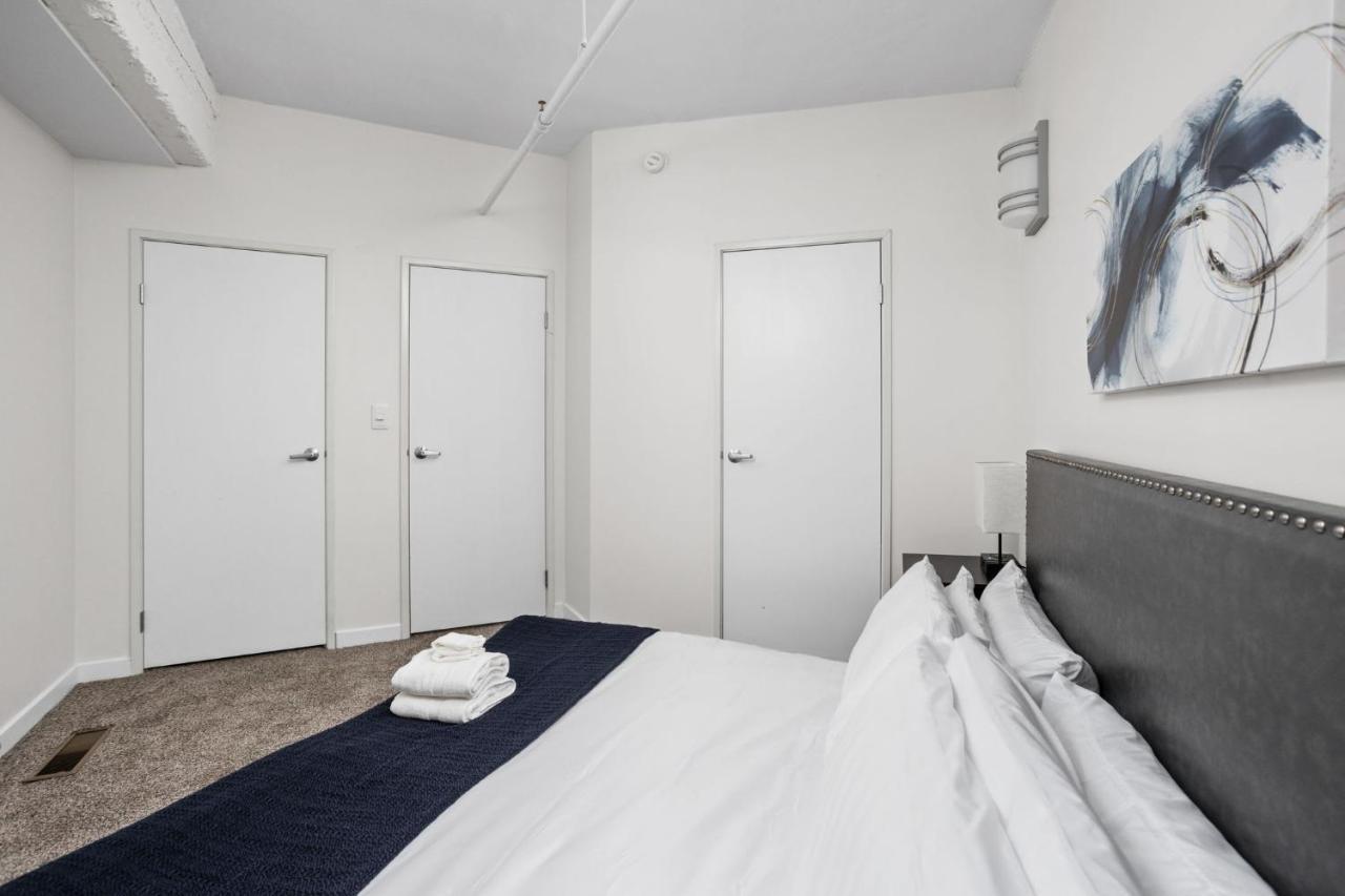 2Br 2Ba In The Block Apartment By Cozysuites Indianapolis Kültér fotó