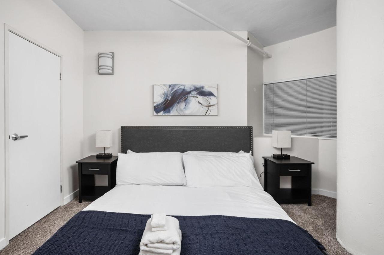2Br 2Ba In The Block Apartment By Cozysuites Indianapolis Kültér fotó